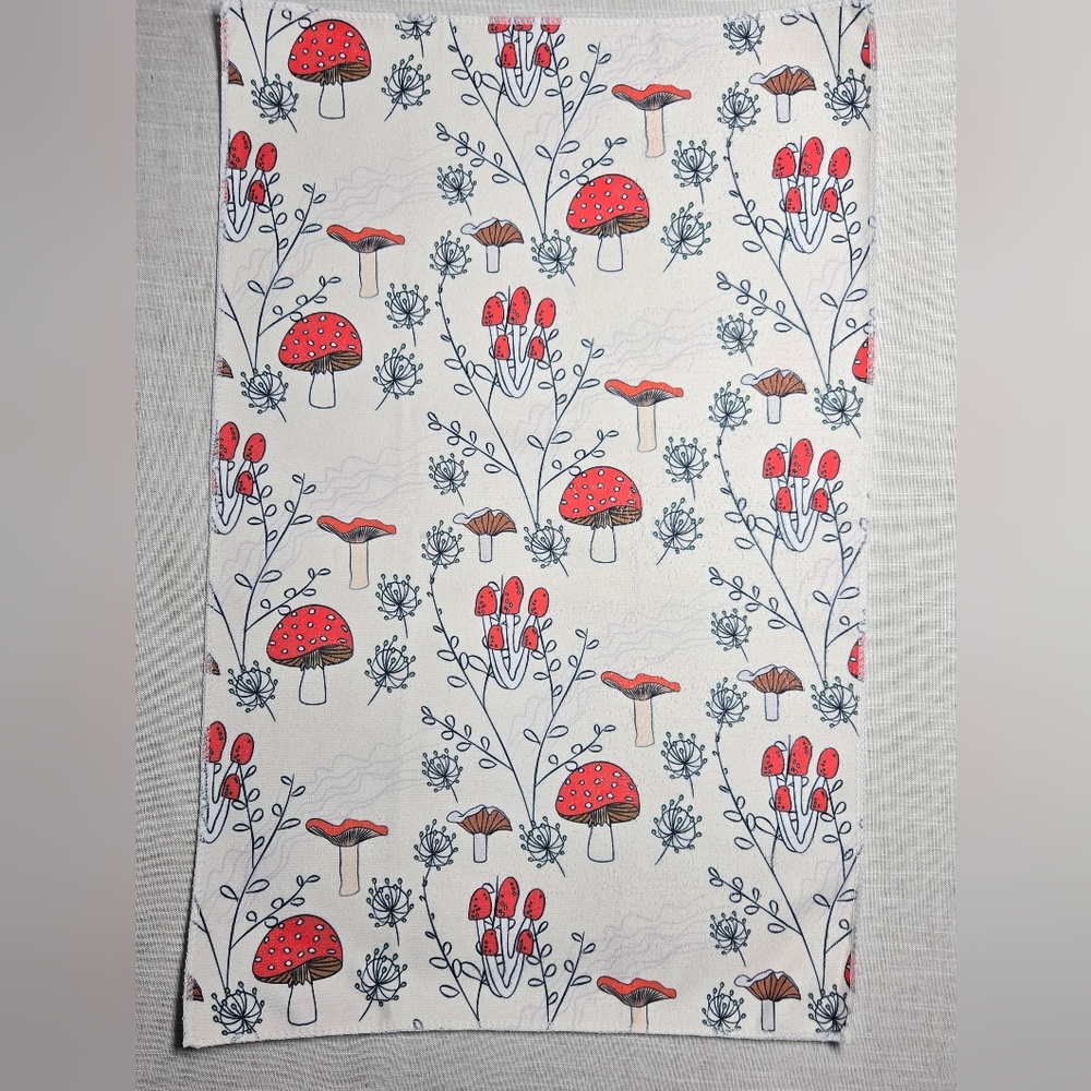 Large Microfiber Towel Wild Mushroom Print White on Reverse ~26.5" x 17.25" New